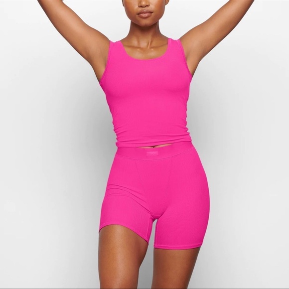 Skims Hot Pink Lounge Boxer and Top Set - Picture 2 of 3